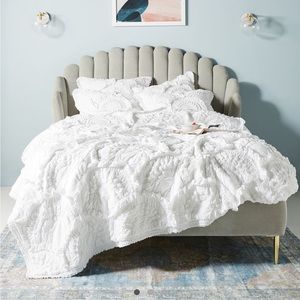 Anthropologie Rivulets Quilt- Queen